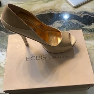 New Women BCBGeneration Mojave Patent Leather Heels Size 9.5